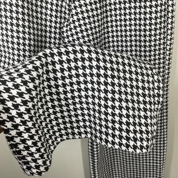 Showpo. Adelaide Two Piece Set in Houndstooth Size 4 - Picture 7 of 12